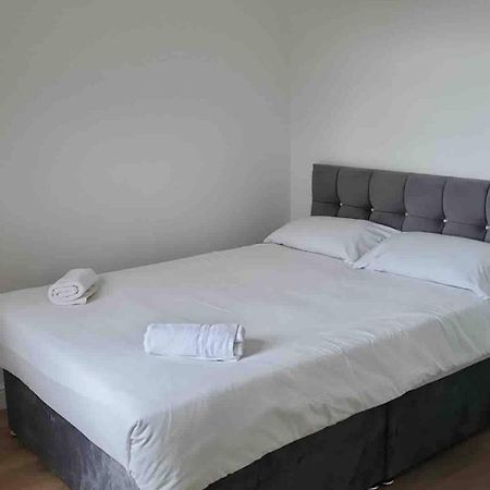Catherine 5 Bedroom House Crewe Εξωτερικό φωτογραφία