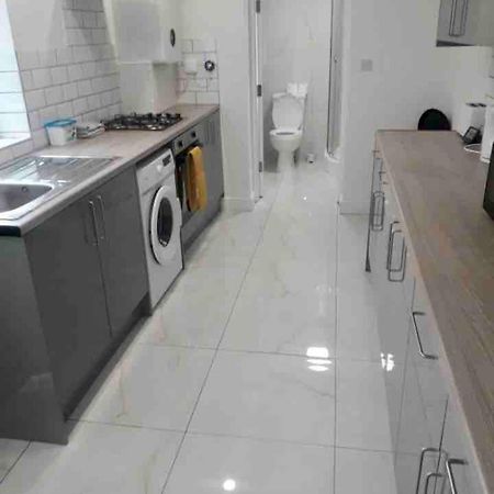 Catherine 5 Bedroom House Crewe Εξωτερικό φωτογραφία