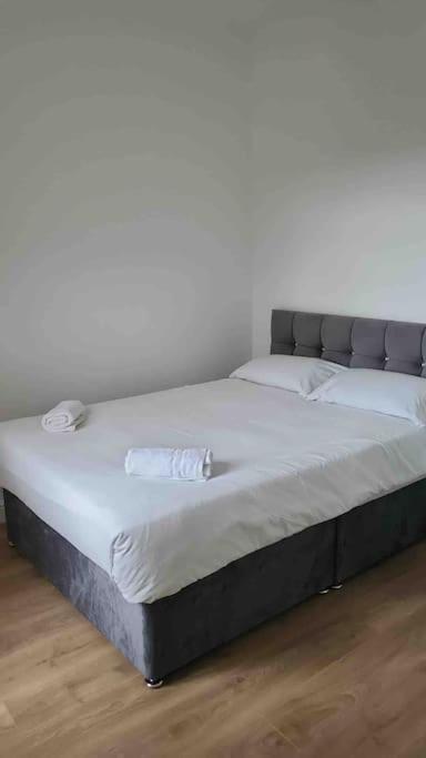 Catherine 5 Bedroom House Crewe Εξωτερικό φωτογραφία
