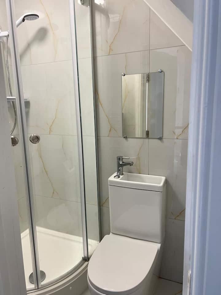 Catherine 5 Bedroom House Crewe Εξωτερικό φωτογραφία