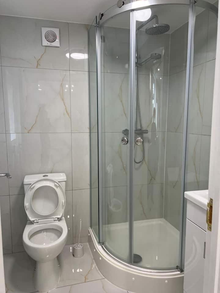 Catherine 5 Bedroom House Crewe Εξωτερικό φωτογραφία